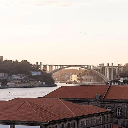 Gonzaga Flats - 1t W/view By Lovelystay Porto